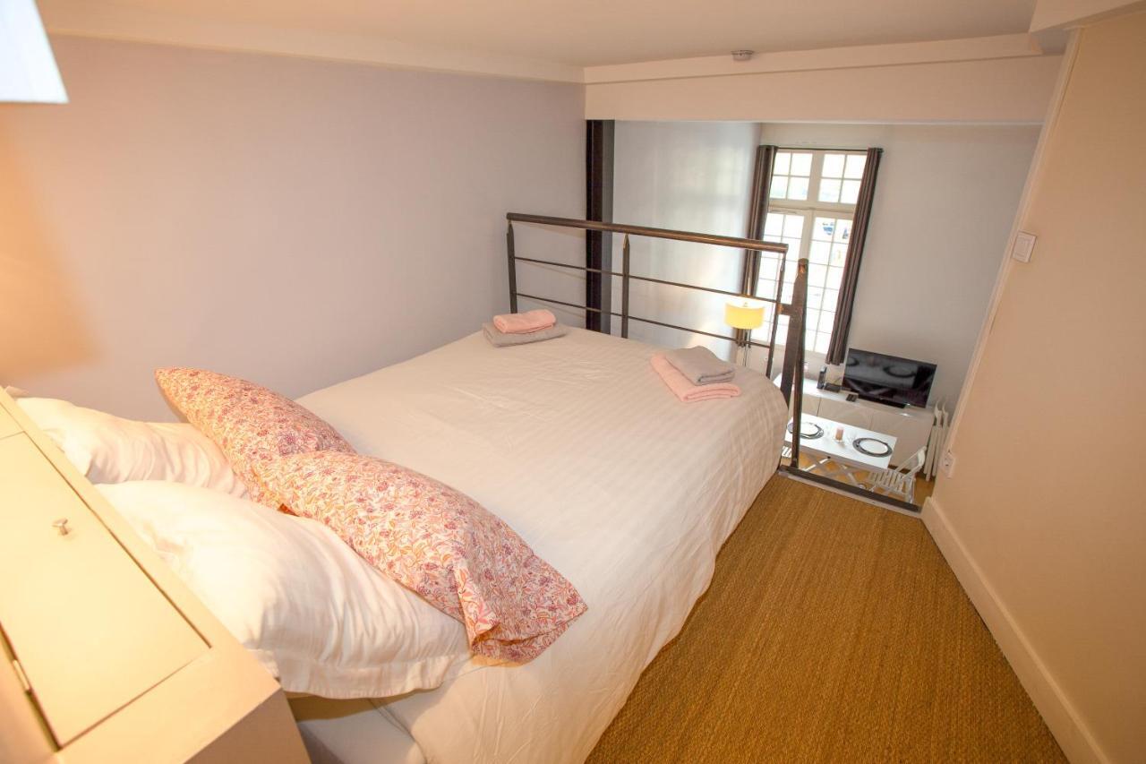 Le Duplex Apartment Versailles